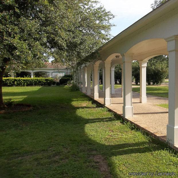Columbia Lakes Hotel & Conference Center West Columbia Εξωτερικό φωτογραφία
