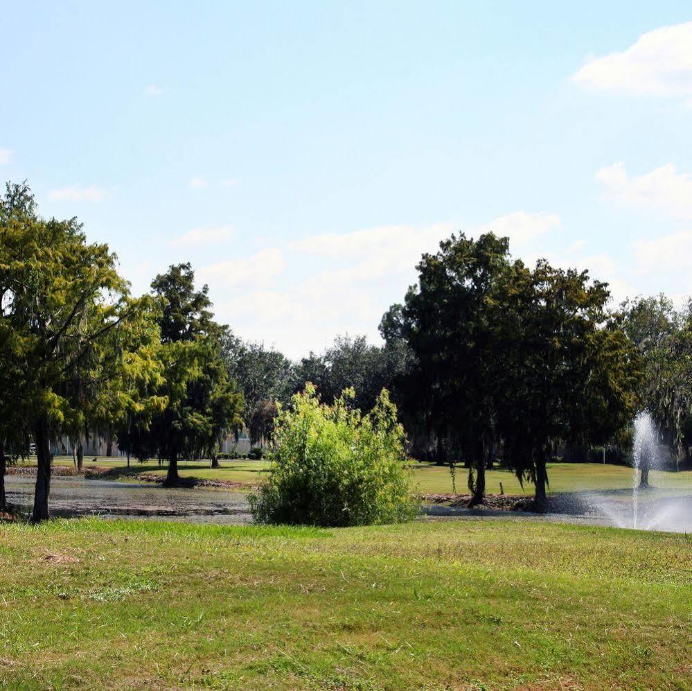 Columbia Lakes Hotel & Conference Center West Columbia Εξωτερικό φωτογραφία
